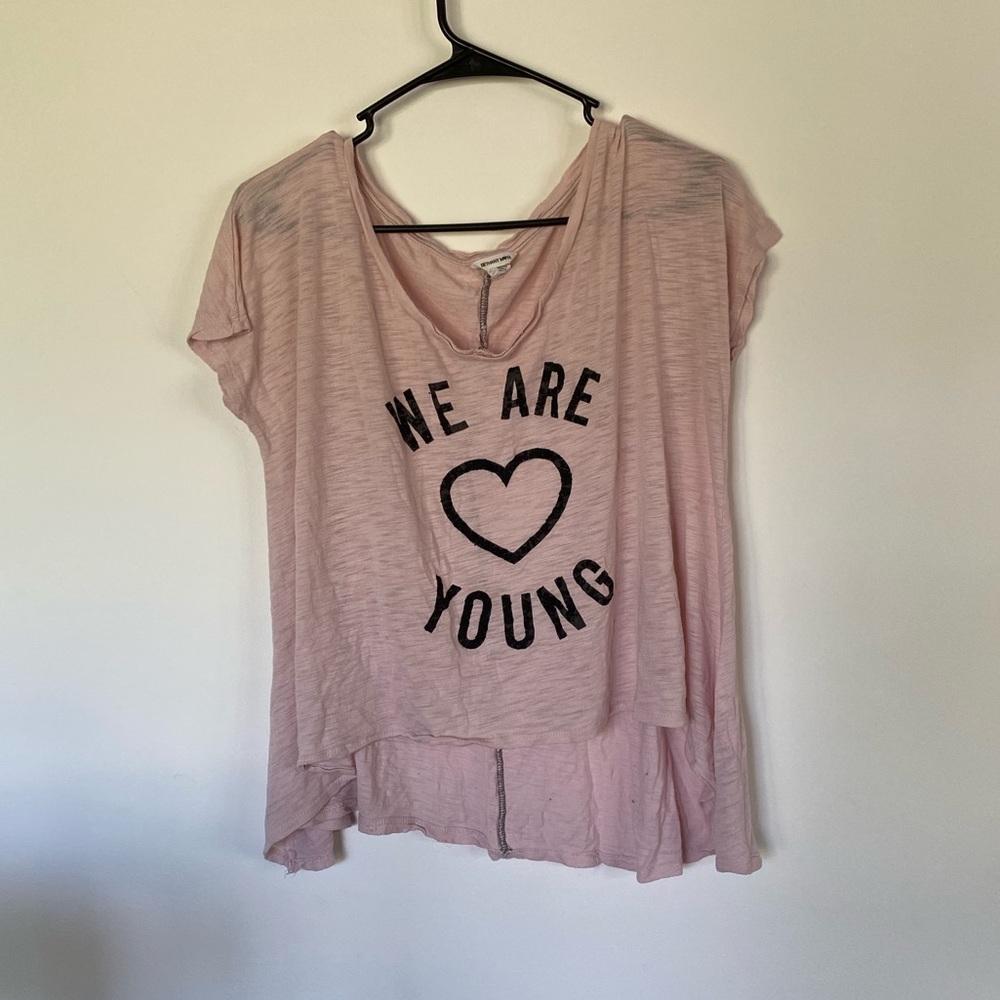 baggy “ we are young” shirt